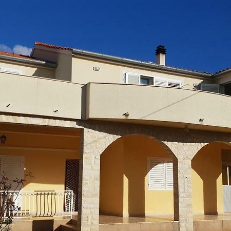 Apartman Frane 6+2 Brodarica  Eksteriør billede